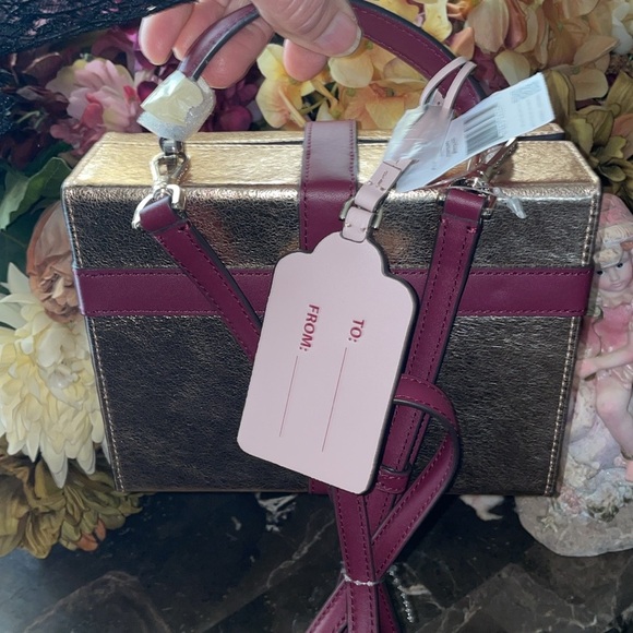 NWT Kate Spade Wrapping Party Gift Box Crossbody Bag Glittering Rose Meta $359 - Picture 6 of 12